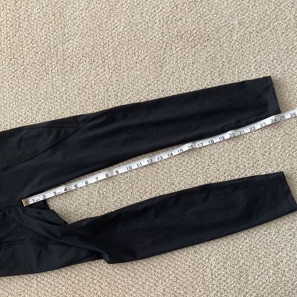 LULULEMON Break Free Tight 25” High Rise Black Nulux Size 4 Leggings Like New - Picture 13 of 16